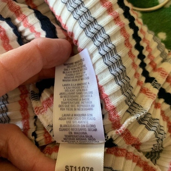 Splendid NWTs Ivory Pink Black Striped Off the Shoulder Sweater Tunic Top Size M - Picture 6 of 9